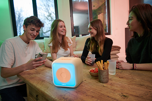 Enceinte Karaoké avec 2 micros sans fil et effets lumineux Bigben